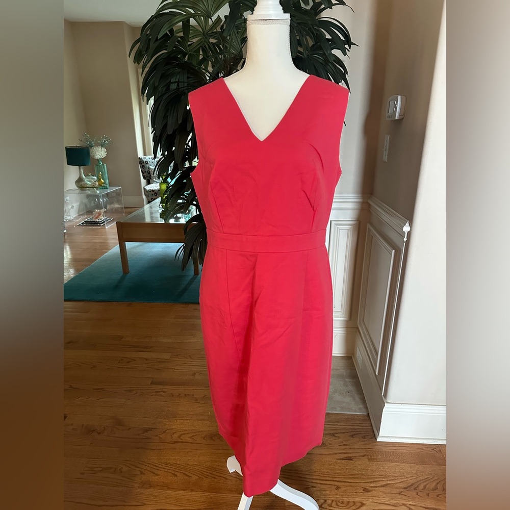 ❤️❤️NWT Ann Taylor Vibrant Coral V-Neck Sleeveless Dress Size 12❤️❤️